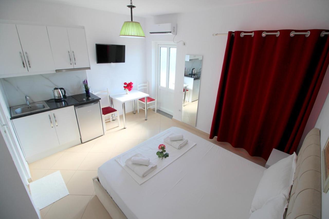 Emerald Inn Ksamil Exterior foto